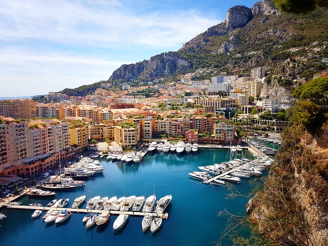Oplev det glamourøse Monaco: En rejseguides til Monte Carlo